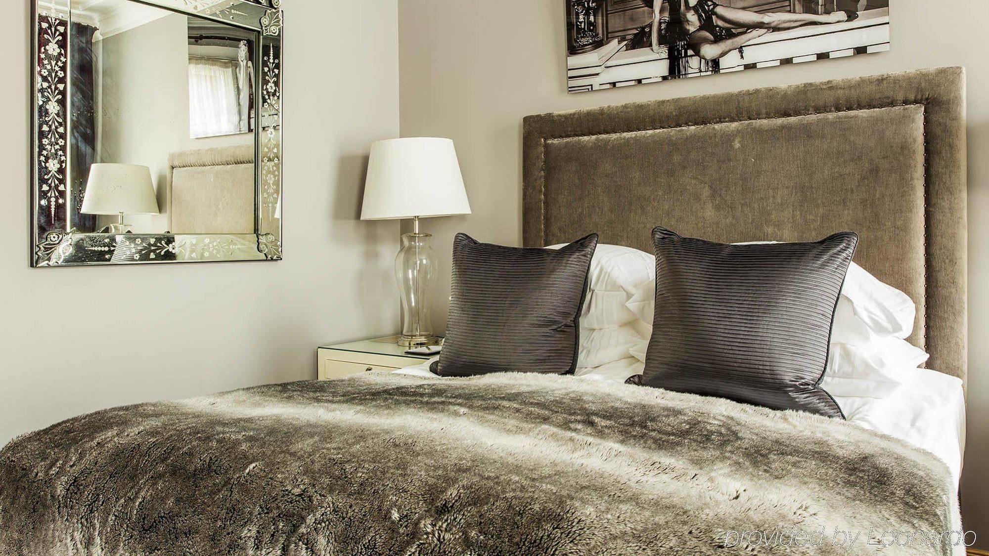 St. Petersbourg Hotel - Small Luxury Hotels Of The World Tallinn Kültér fotó