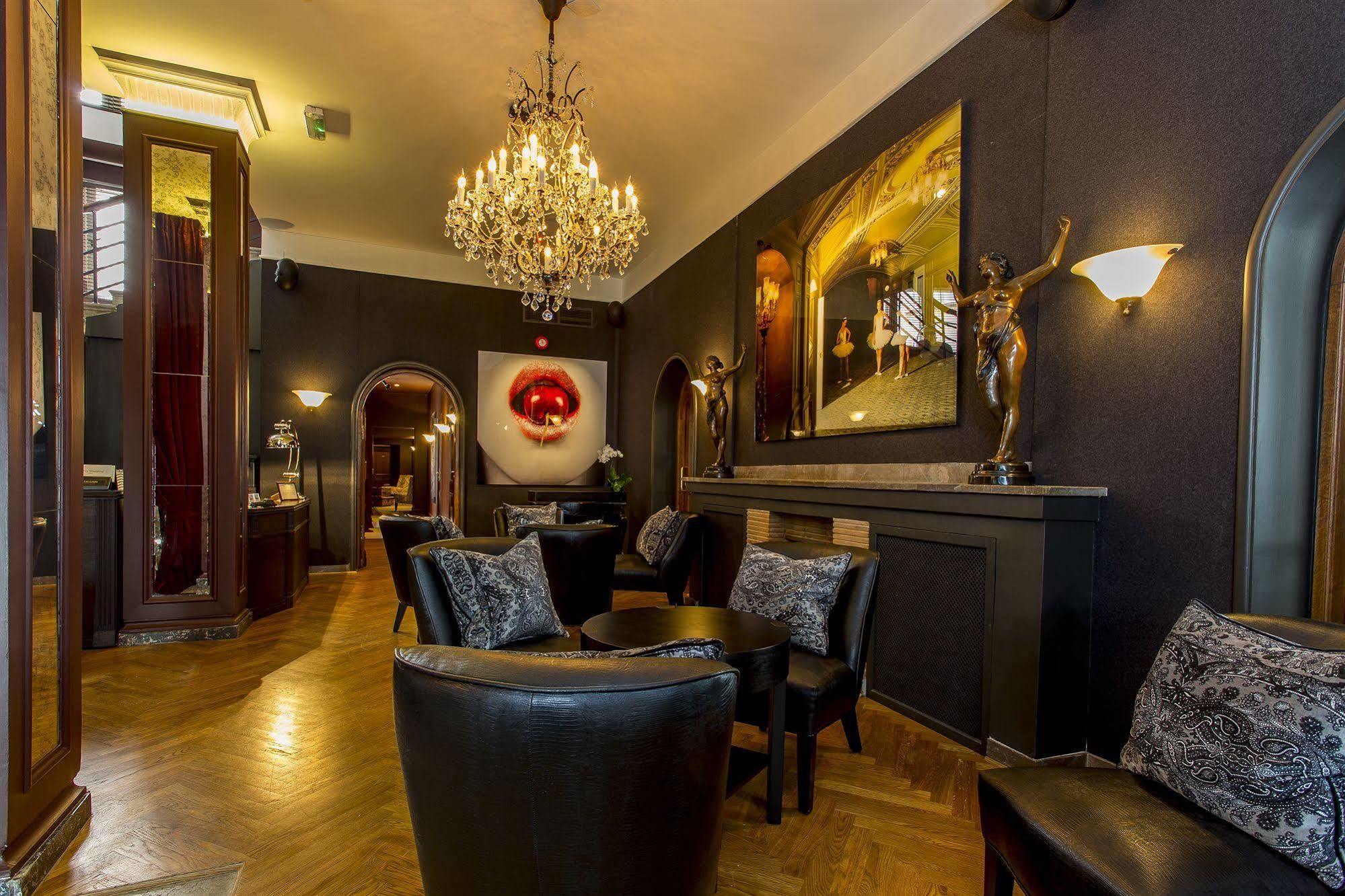 St. Petersbourg Hotel - Small Luxury Hotels Of The World Tallinn Kültér fotó